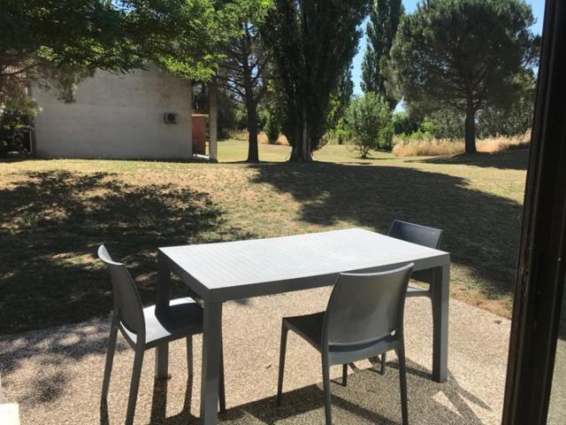 Appartement Arles, Au Calme Proche De La Camargue 6 Exteriör bild